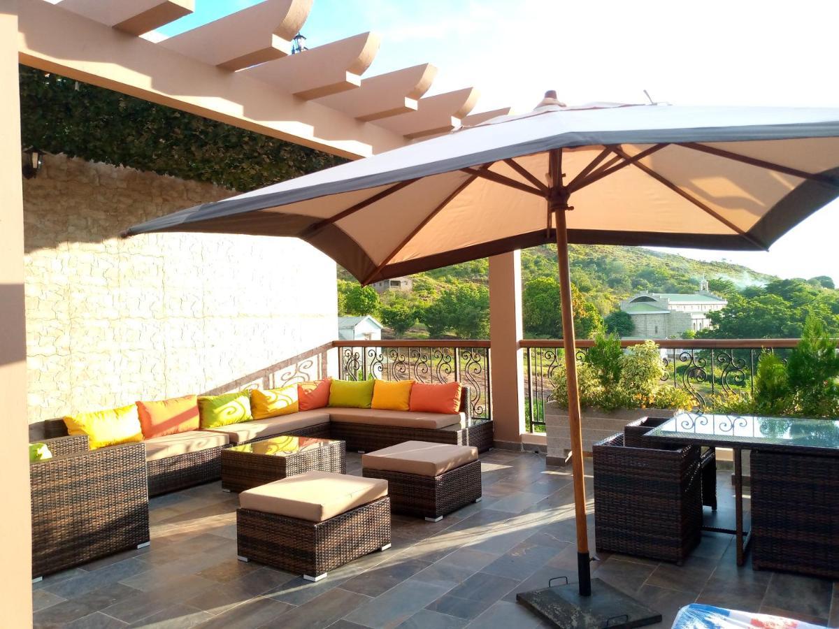 Soa Lia Hotel Miandrivazo Exterior foto