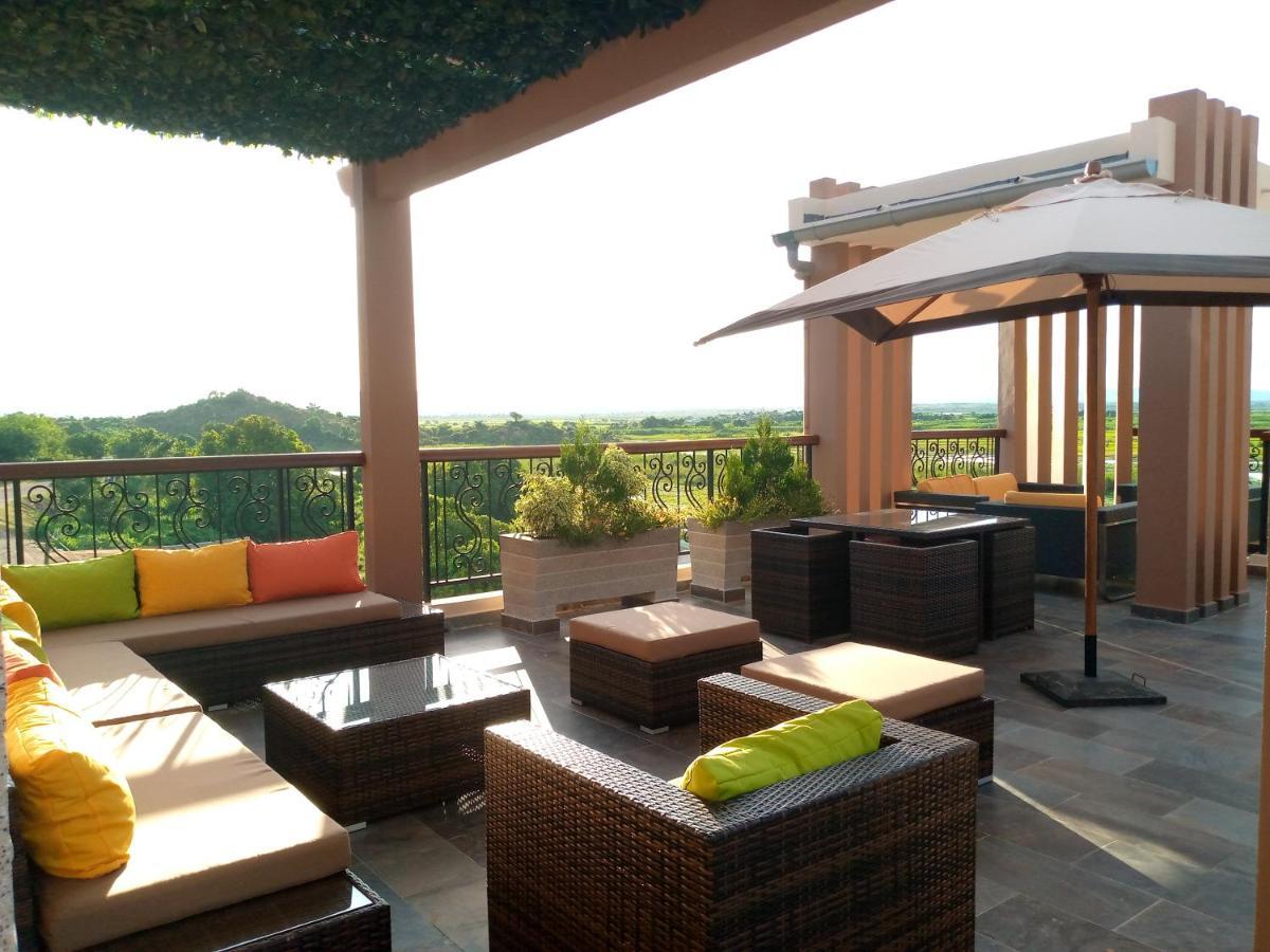 Soa Lia Hotel Miandrivazo Exterior foto